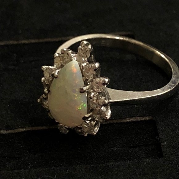 Solid 14k White Gold Natural Opal Birthstone Ring! - Picture 5 of 8